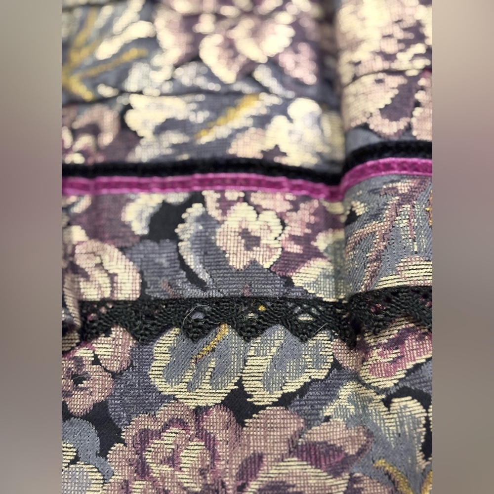 Vintage Austrian Made Tapestry Midi Skirt - Picture 9 of 10